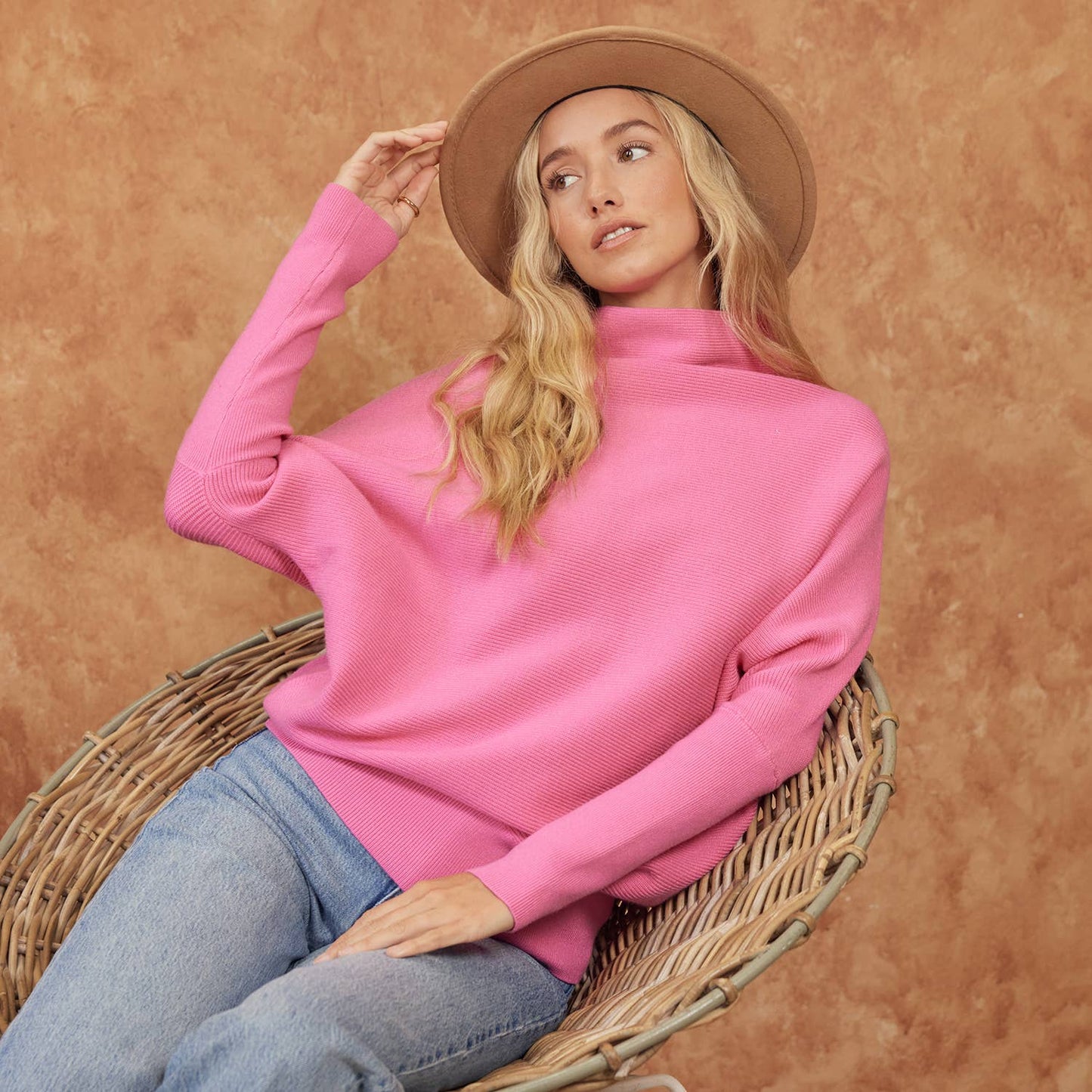 SLOUCH NECK PULLOVER: BLUSH